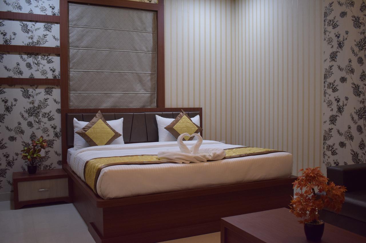 Hotel Uday Palace Varanasi Exterior photo